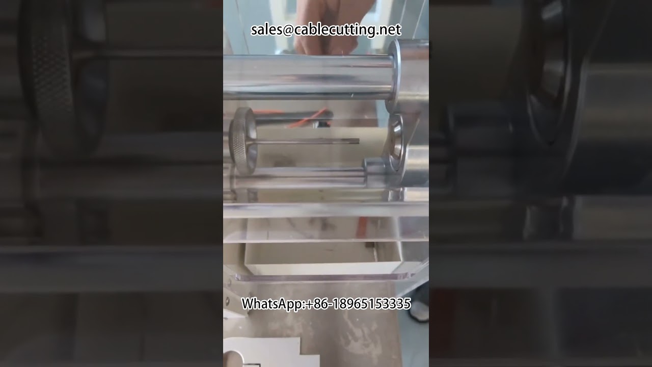 ماكينة شبه أوتوماتيكية لقص شبكة الحماية المعدنية - حل متطور لتجهيز كابلات السيارات الكهربائية