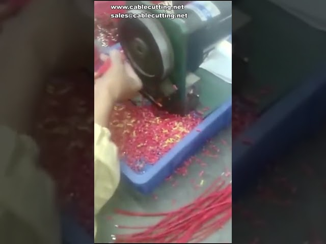 آلة تجريد ولف الأسلاك النصفية – حل متكامل لأسلاك الطاقة والكابلات الكهربائية