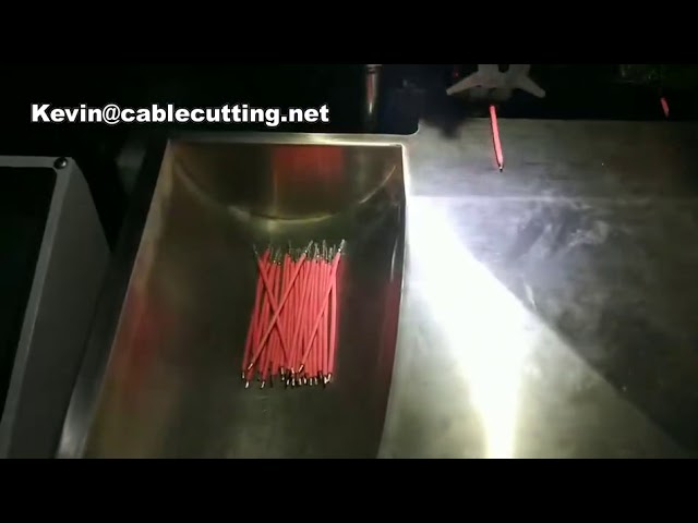 آلة عالية السرعة لتجريد وقطع الكابلات وعقص أطراف PCB - ماكينة أتمتة متطورة