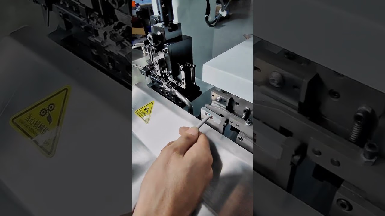 Multi Core Wire Stripping and Terminal Crimping with Barbed Terminals #factory #machine #copper